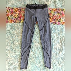 Surf Legging in Storm with Black Seams Women's Size Small